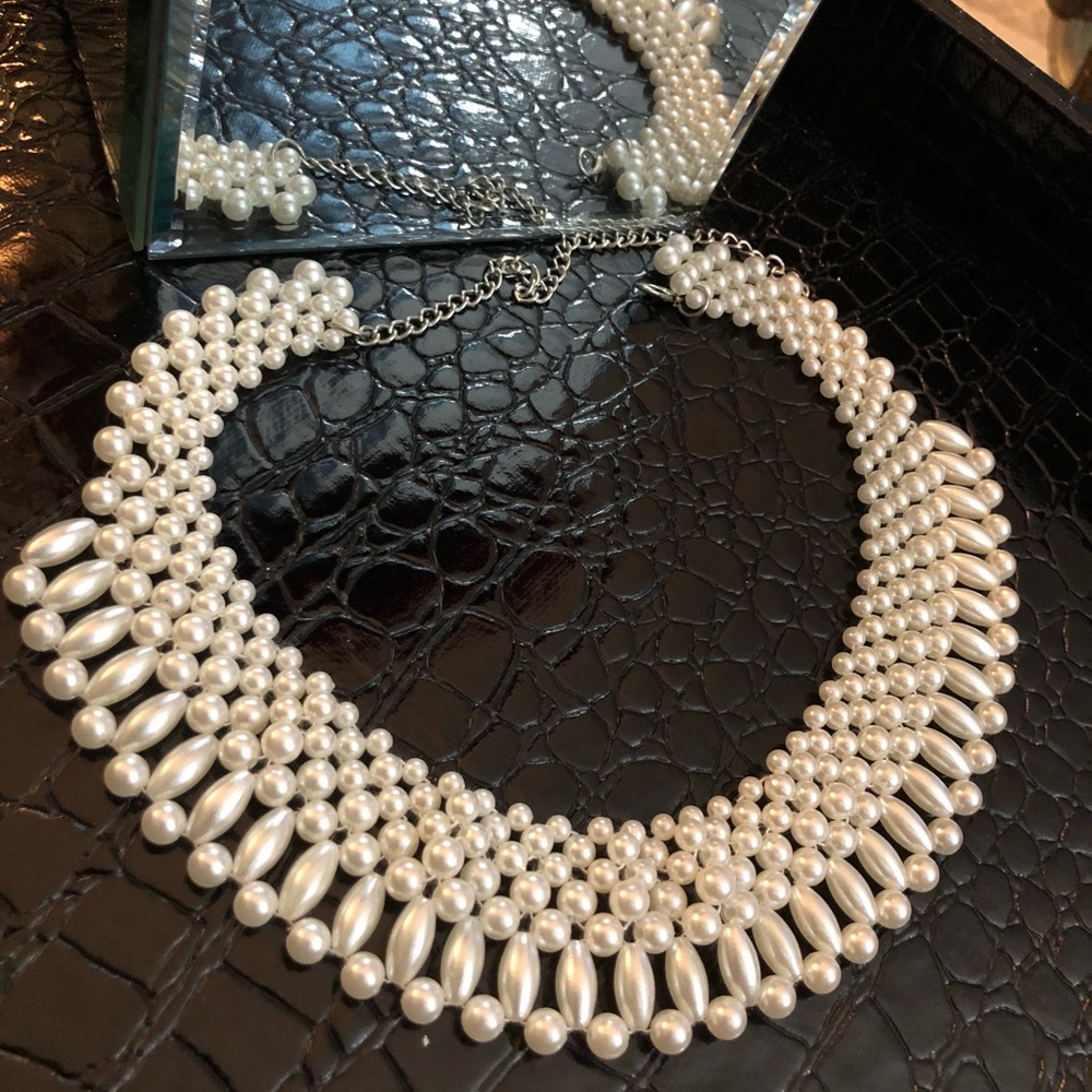 VERY STYLISH PEARL NECKLACE!!!💕💕💕